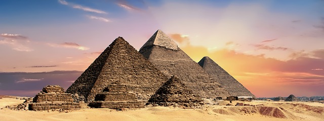pyramidy
